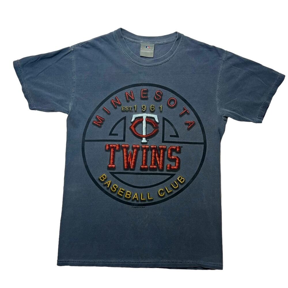 Vintage MLB Minnesota Twins Baseball Tshirt ~ Size Small